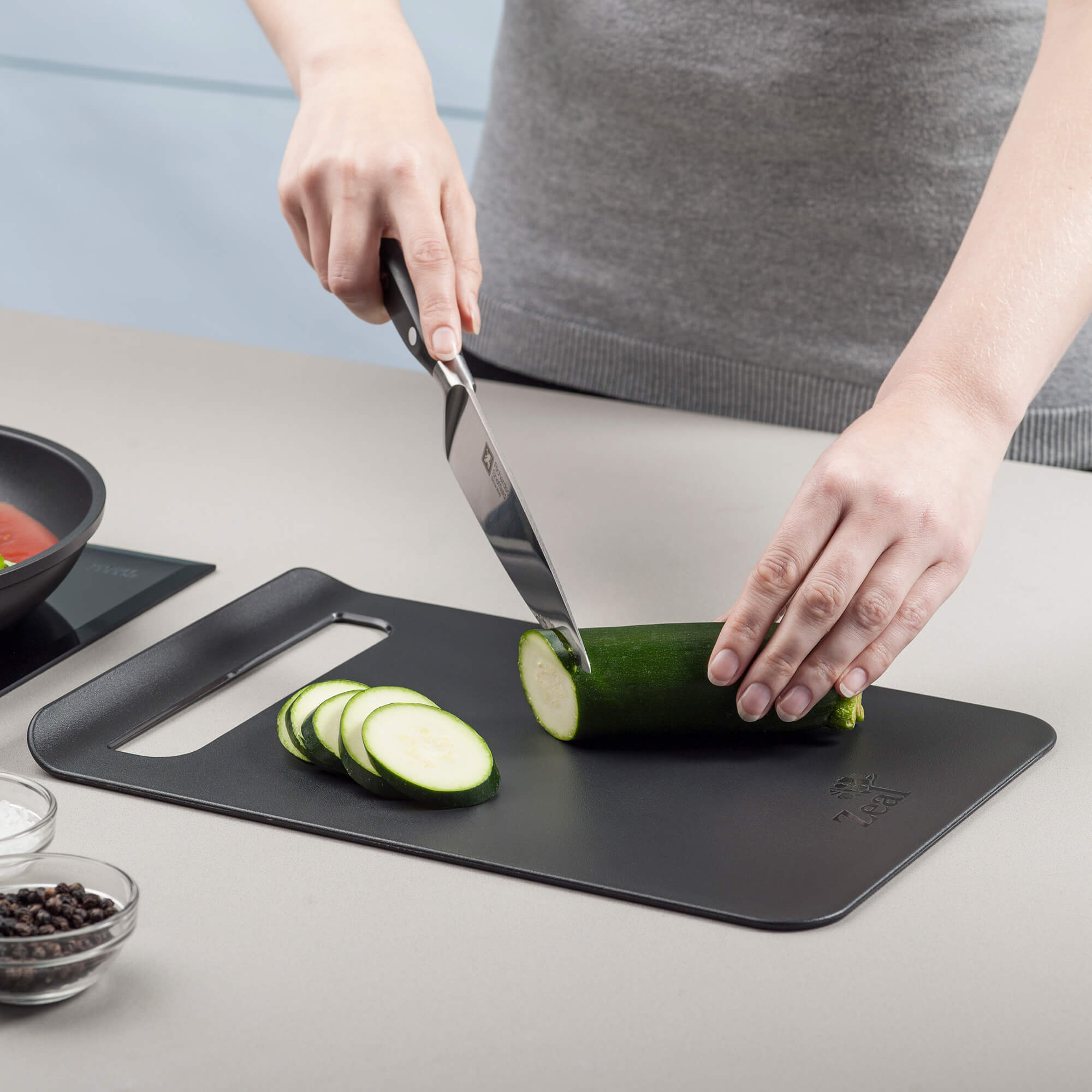 Straight to Pan™ Slim Chopping Board