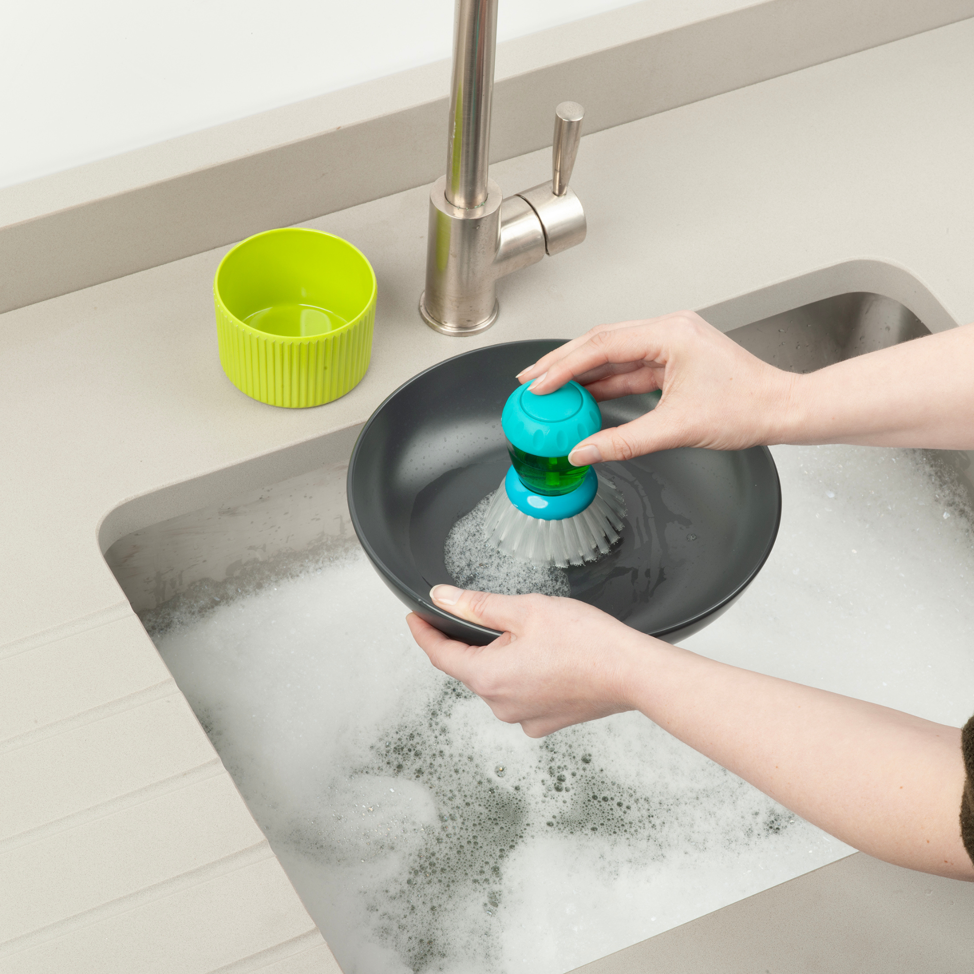 Washing Up Dish Brush & Holder Set