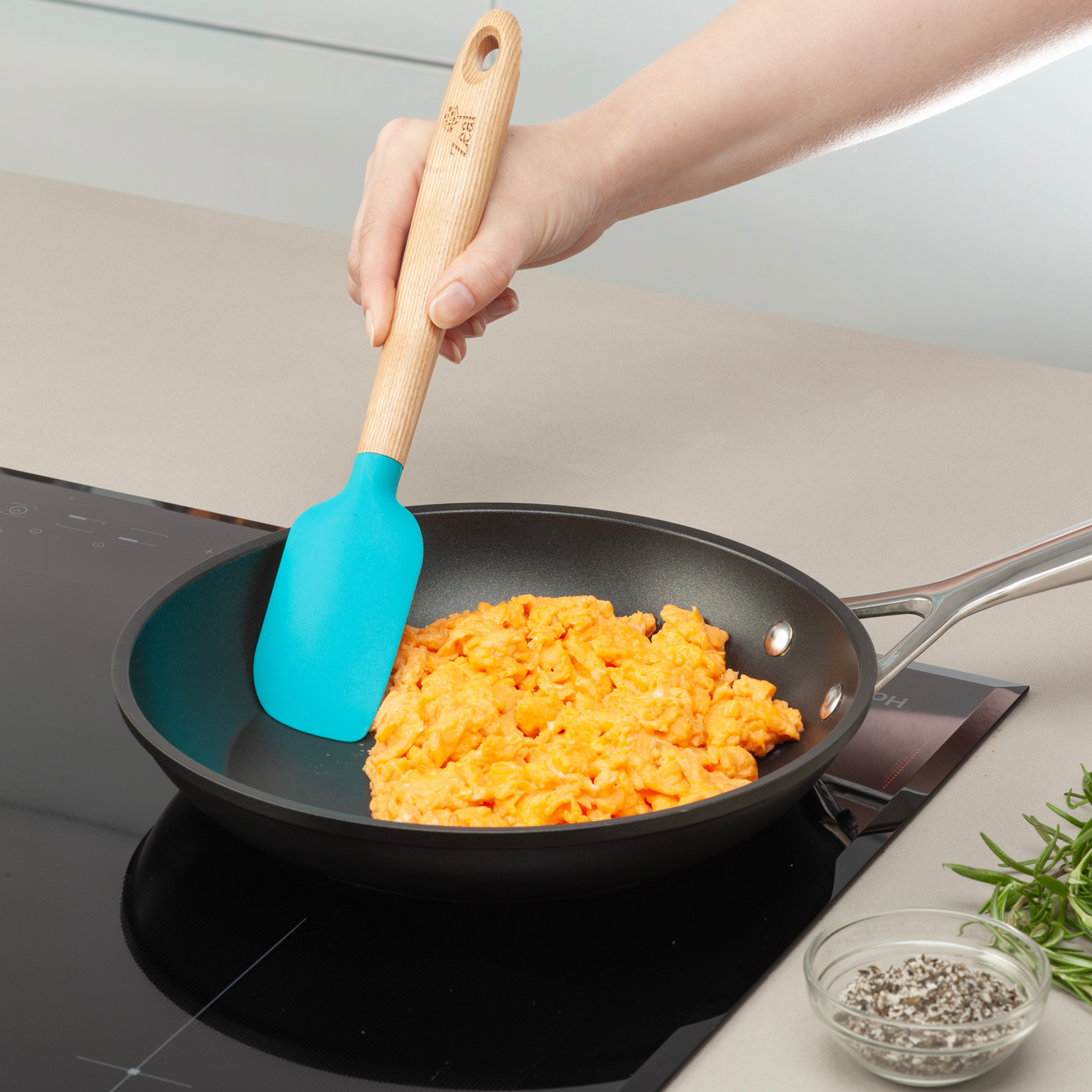 Ash Wood Handled Spatula, 25cm