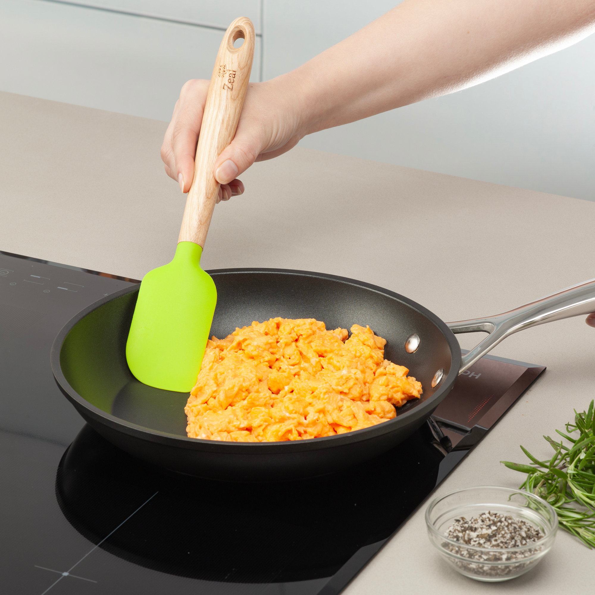 Ash Wood Handled Spatula, 25cm