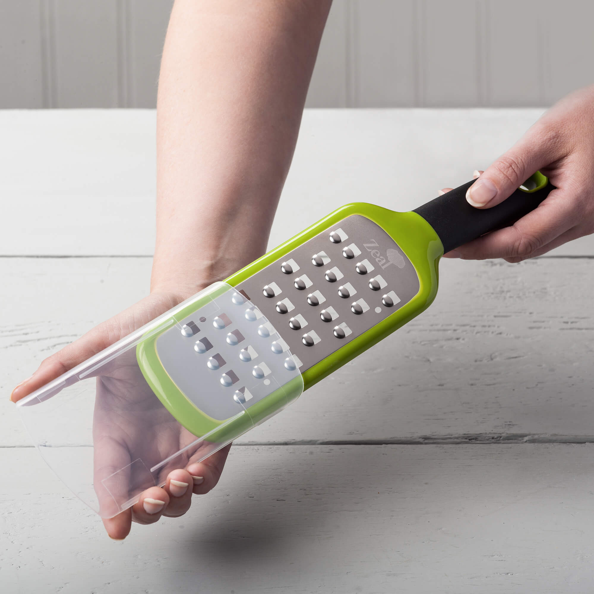 Zeal Coarse Grater with blade protector