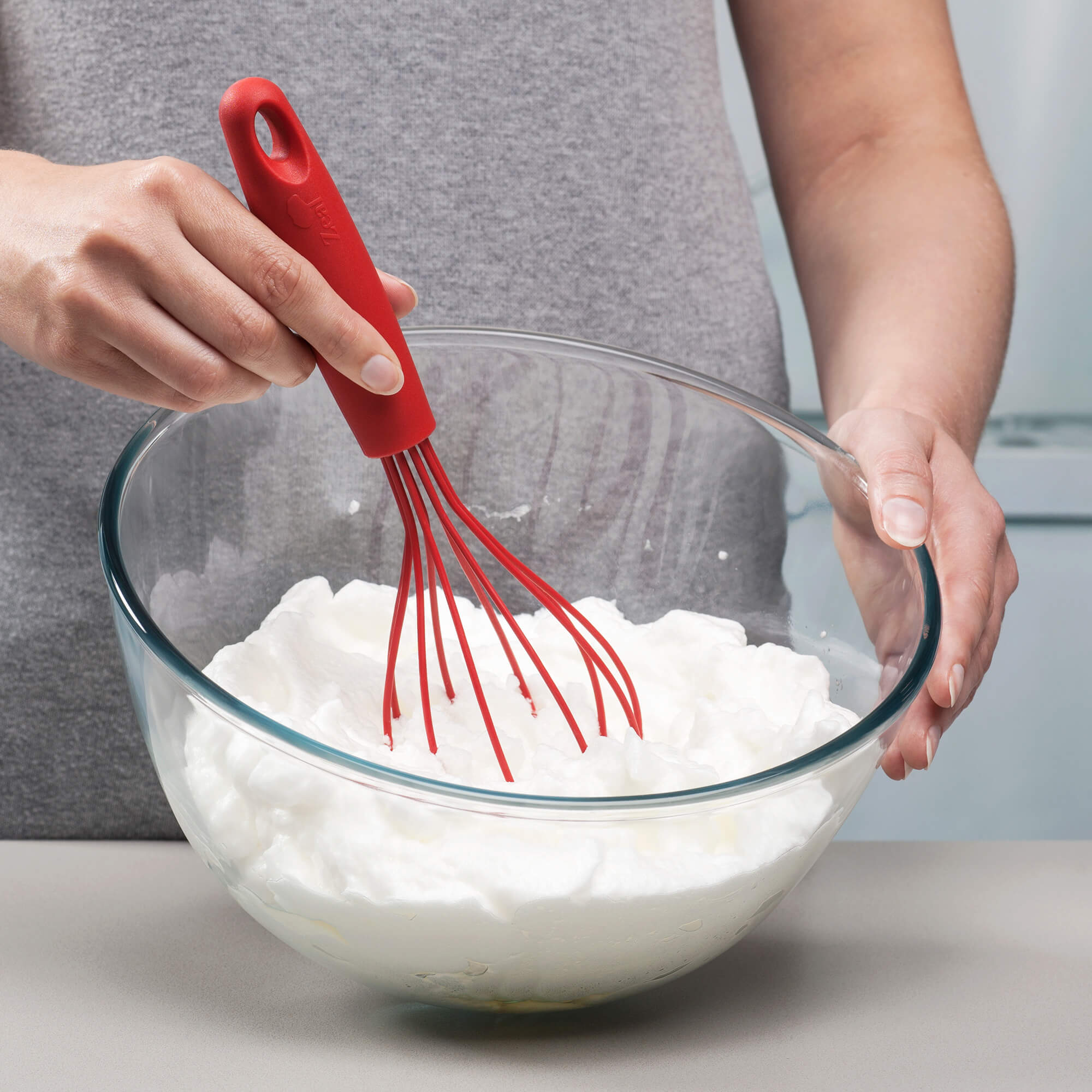 https://zealzeal.com/cdn/shop/products/zeal-j163_silicone-balloon-whisk-in-red_lifestyle_2000x2000.jpg?v=1631723113