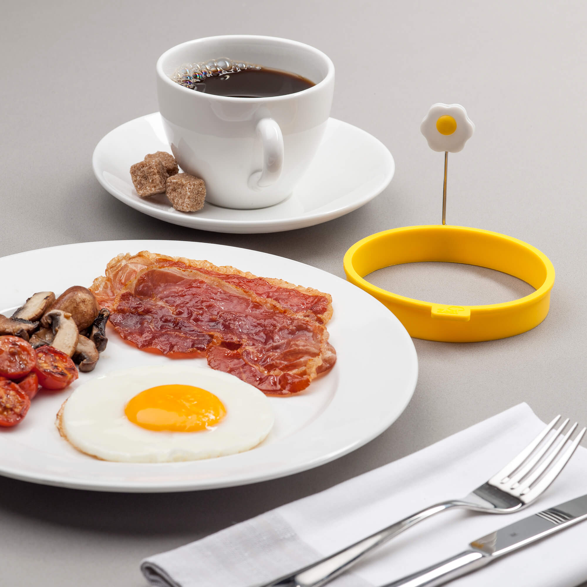 Perfect fried eggs with the Zeal Silicone Egg Ring