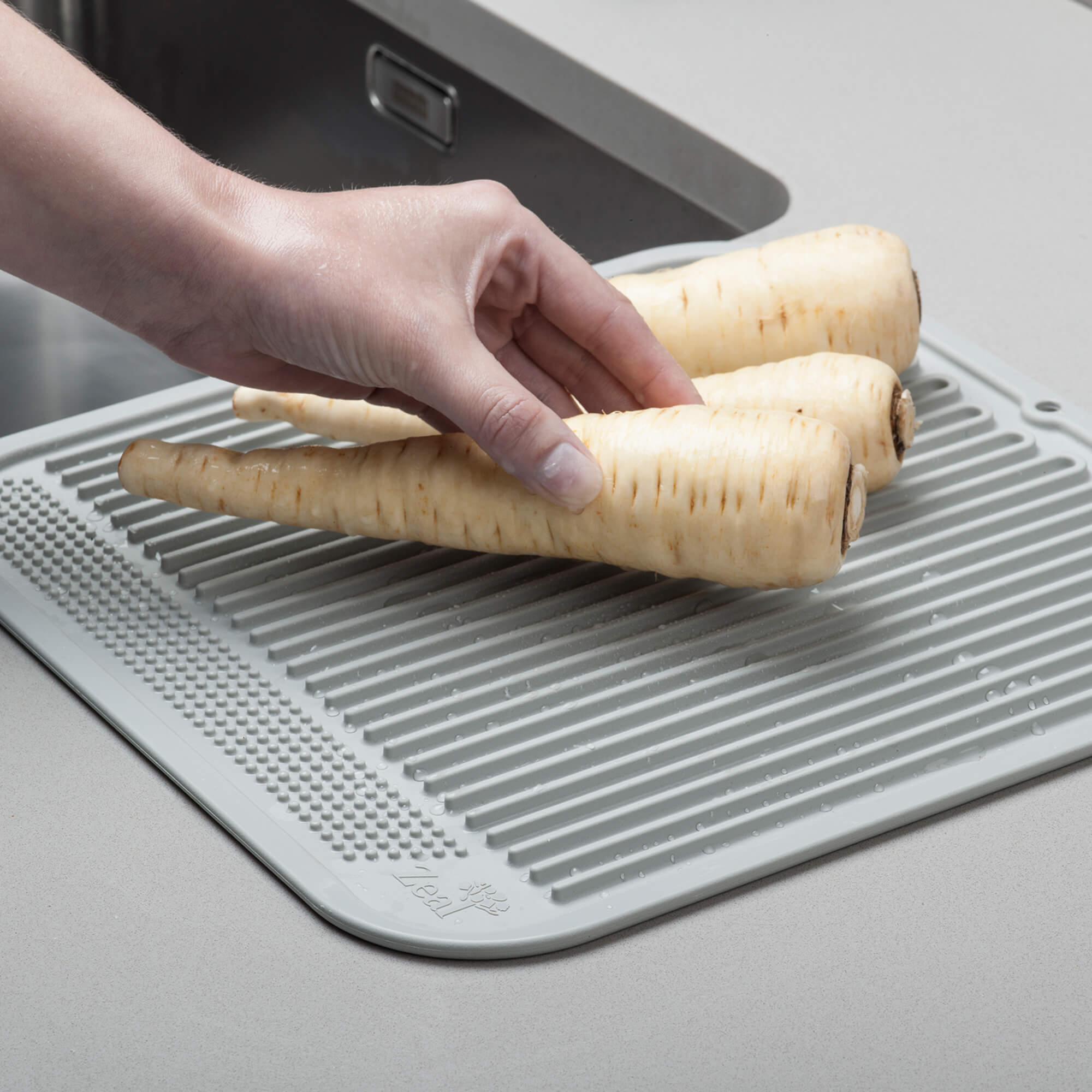 Zeal Silicone Draining Mat with washed vegetables